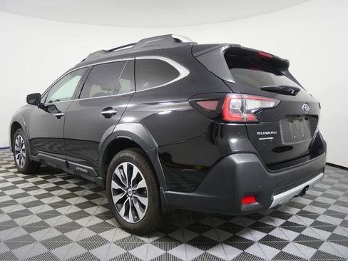 Used 2023 Subaru Outback Touring XT image 5