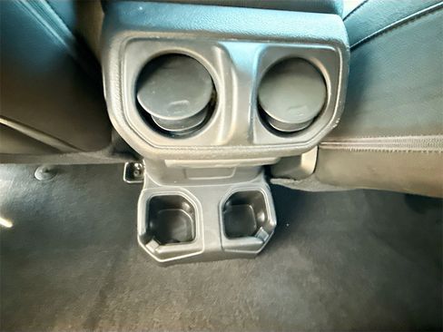 Used 2021 Jeep Wrangler Sport S image 29