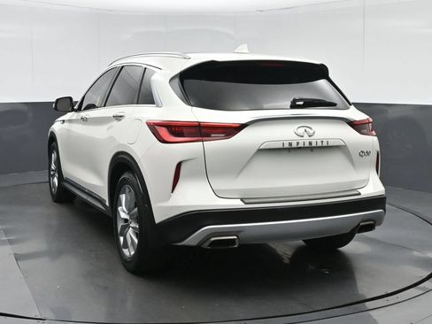 Used 2019 INFINITI QX50 Luxe w/ Navigation Package FWD image 5