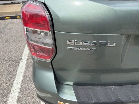 Used 2016 Subaru Forester 2.5i Premium w/ All-Weather Package AWD/4WD image 7