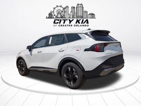 New 2026 Kia Sportage LX w/ LX Convenience Package FWD image 5