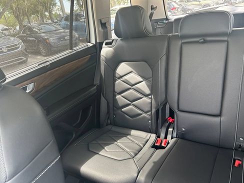 New 2026 Volkswagen Atlas SE FWD image 12