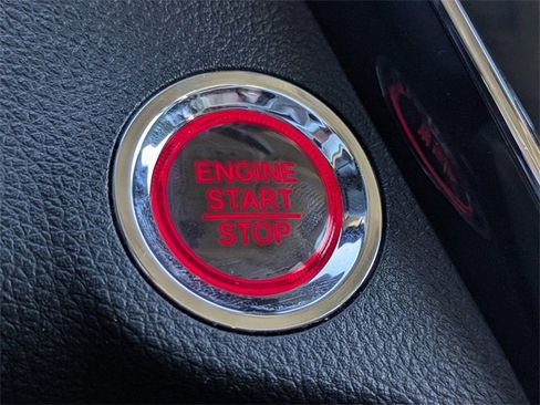 Certified 2022 Honda HR-V EX-L image 36