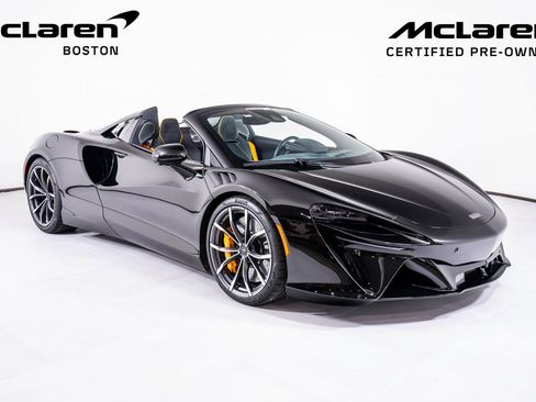 Used 2025 McLaren Artura Spider image 9