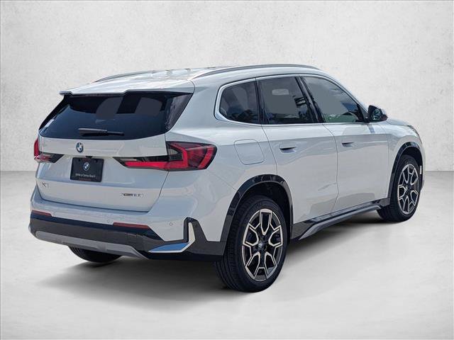 Used 2026 BMW X1 xDrive28i AWD/4WD image 2