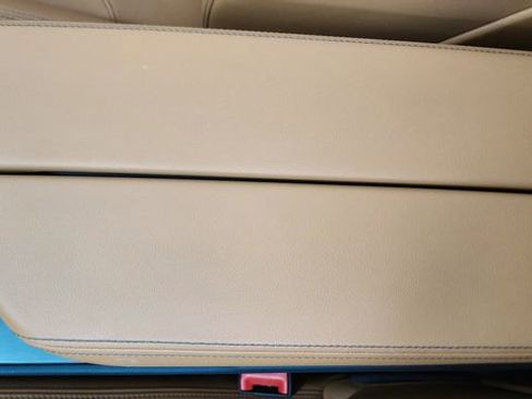 Used 2023 BMW 530e xDrive w/ Premium Package image 53