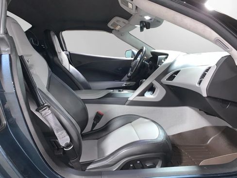 Used 2019 Chevrolet Corvette Z06 RWD image 25