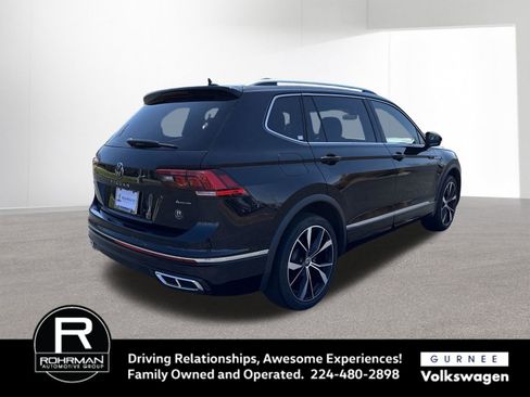 Used 2022 Volkswagen Tiguan SEL R-Line image 9