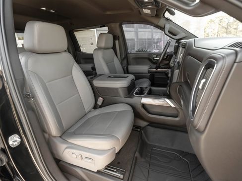 Used 2021 Chevrolet Silverado 1500 LTZ image 39