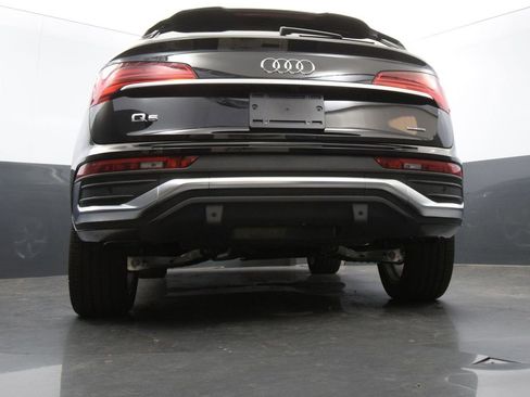 Certified 2024 Audi Q5 2.0T Premium Plus w/ Premium Plus Package image 39