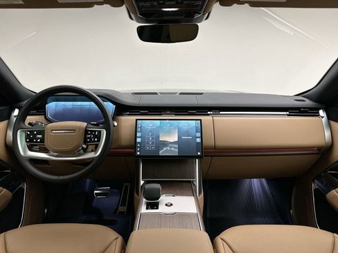 New 2026 Land Rover Range Rover Long Wheelbase SE image 16