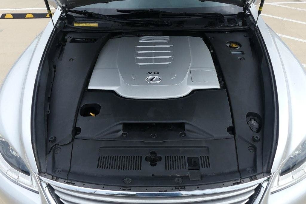 Used 2014 Lexus LS 460 w/ Comfort Package RWD image 41