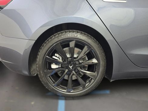 Used 2020 Tesla Model 3 Standard Range Plus RWD image 17
