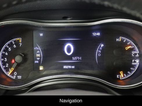 Used 2022 Jeep Grand Cherokee Limited AWD/4WD image 11