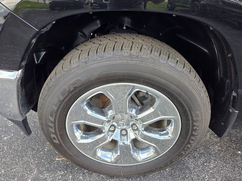 Used 2023 RAM 1500 Big Horn AWD/4WD image 19