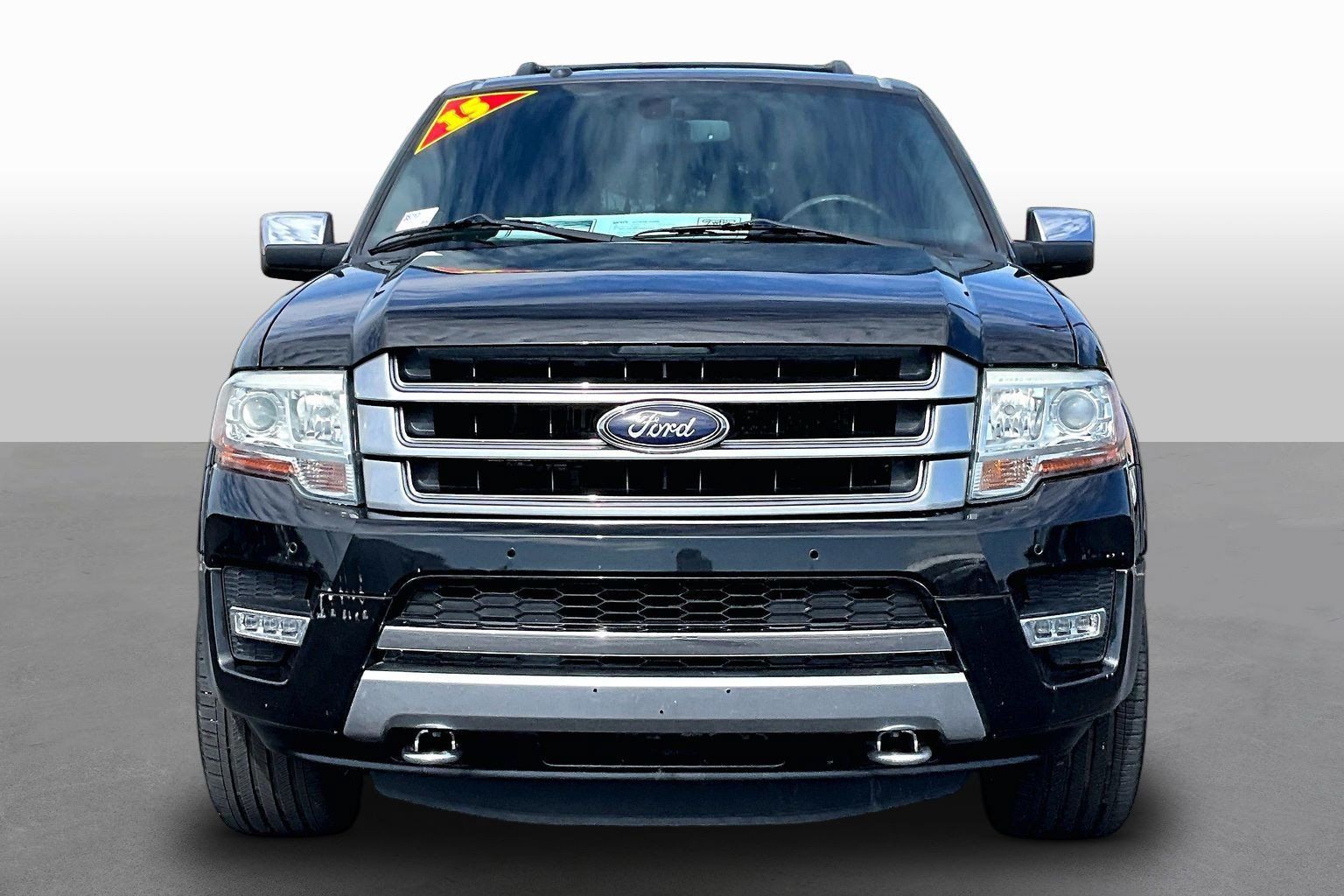 Used 2015 Ford Expedition Platinum AWD/4WD image 3