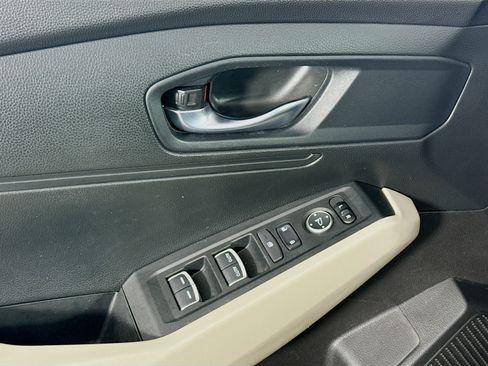 Used 2023 Honda Accord LX image 24