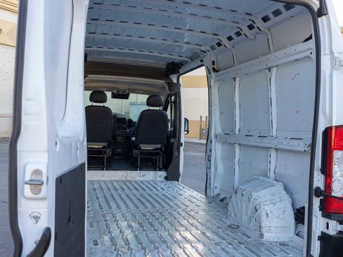 Used 2023 RAM ProMaster 2500 image 15