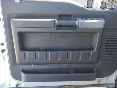 Used 2012 Ford F250 Lariat w/ Lariat Interior Pkg image 7
