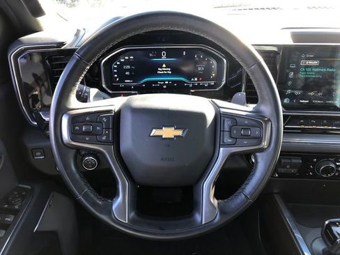 Used 2023 Chevrolet Silverado 1500 High Country image 11