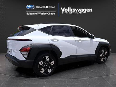 Used 2024 Hyundai Kona SEL FWD image 7