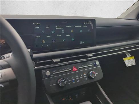 Certified 2025 Hyundai Tucson SE image 16