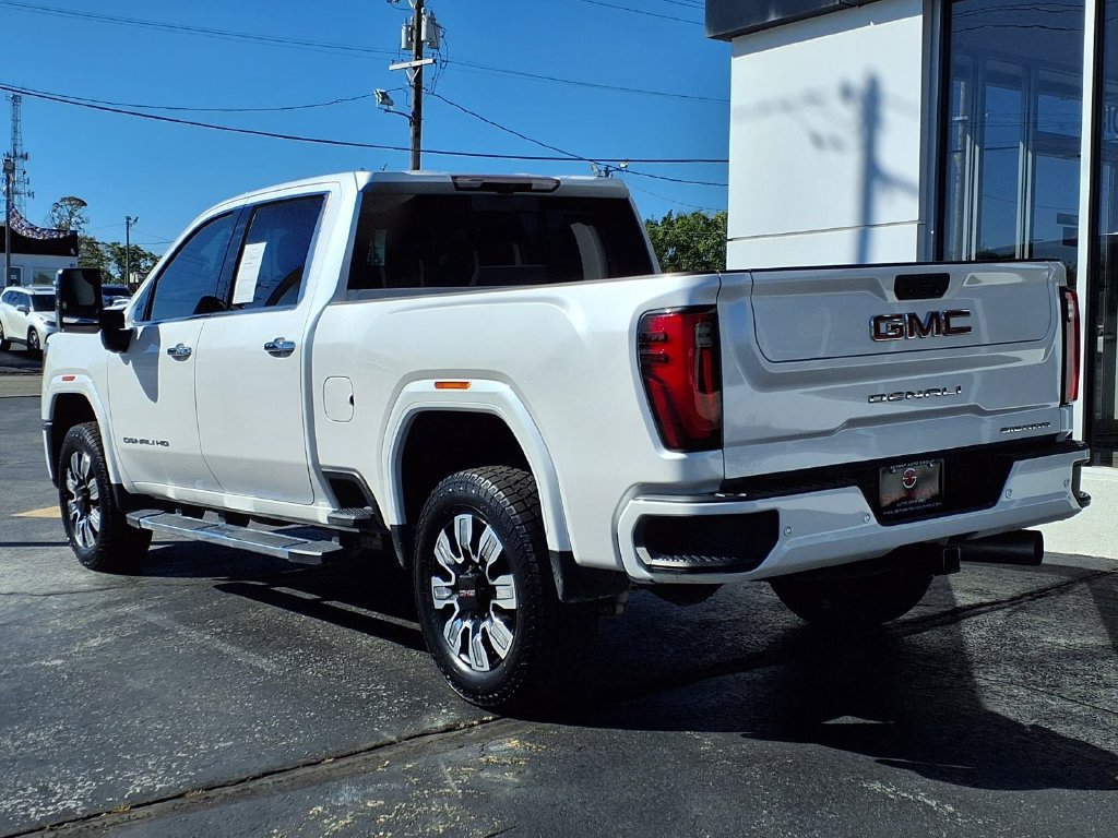 Used 2024 GMC Sierra 2500 Denali w/ Technology Package AWD/4WD image 6