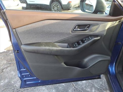 Certified 2023 Nissan Rogue S image 9