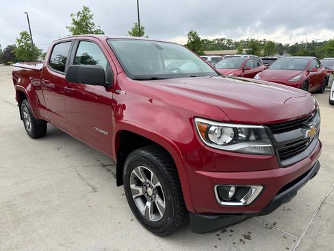 Used 2017 Chevrolet Colorado Z71 AWD/4WD image 3