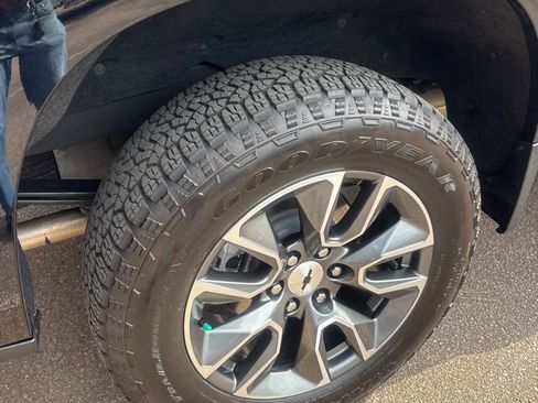 Used 2023 Chevrolet Silverado 1500 RST image 10