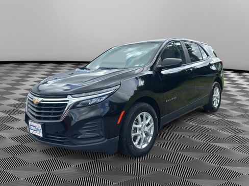 Used 2023 Chevrolet Equinox LS w/ LS Convenience Package FWD image 1