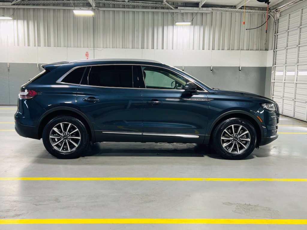 Used 2022 Lincoln Nautilus FWD image 18