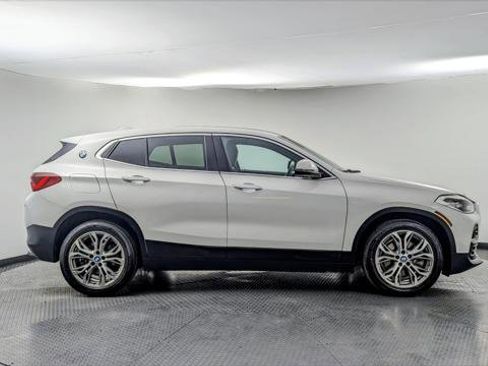 Used 2022 BMW X2 sDrive28i w/ Convenience Package image 9
