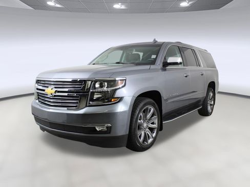 Used 2018 Chevrolet Suburban Premier image 1