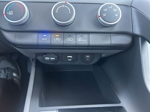 New 2026 Hyundai Elantra SE image 12