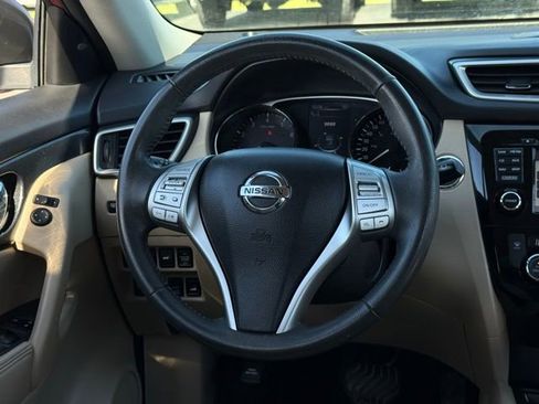 Used 2016 Nissan Rogue SL AWD/4WD image 8