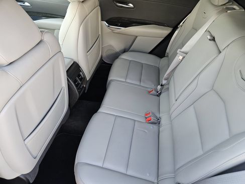 Certified 2023 Cadillac XT4 Premium Luxury FWD image 32