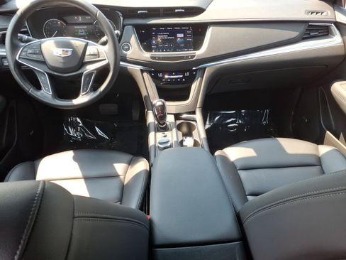 Certified 2023 Cadillac XT5 Luxury AWD/4WD image 17