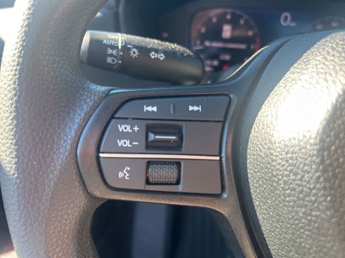 Certified 2025 Honda Accord LX image 14