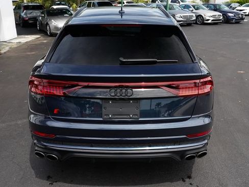 Used 2023 Audi SQ8 Prestige AWD/4WD image 11