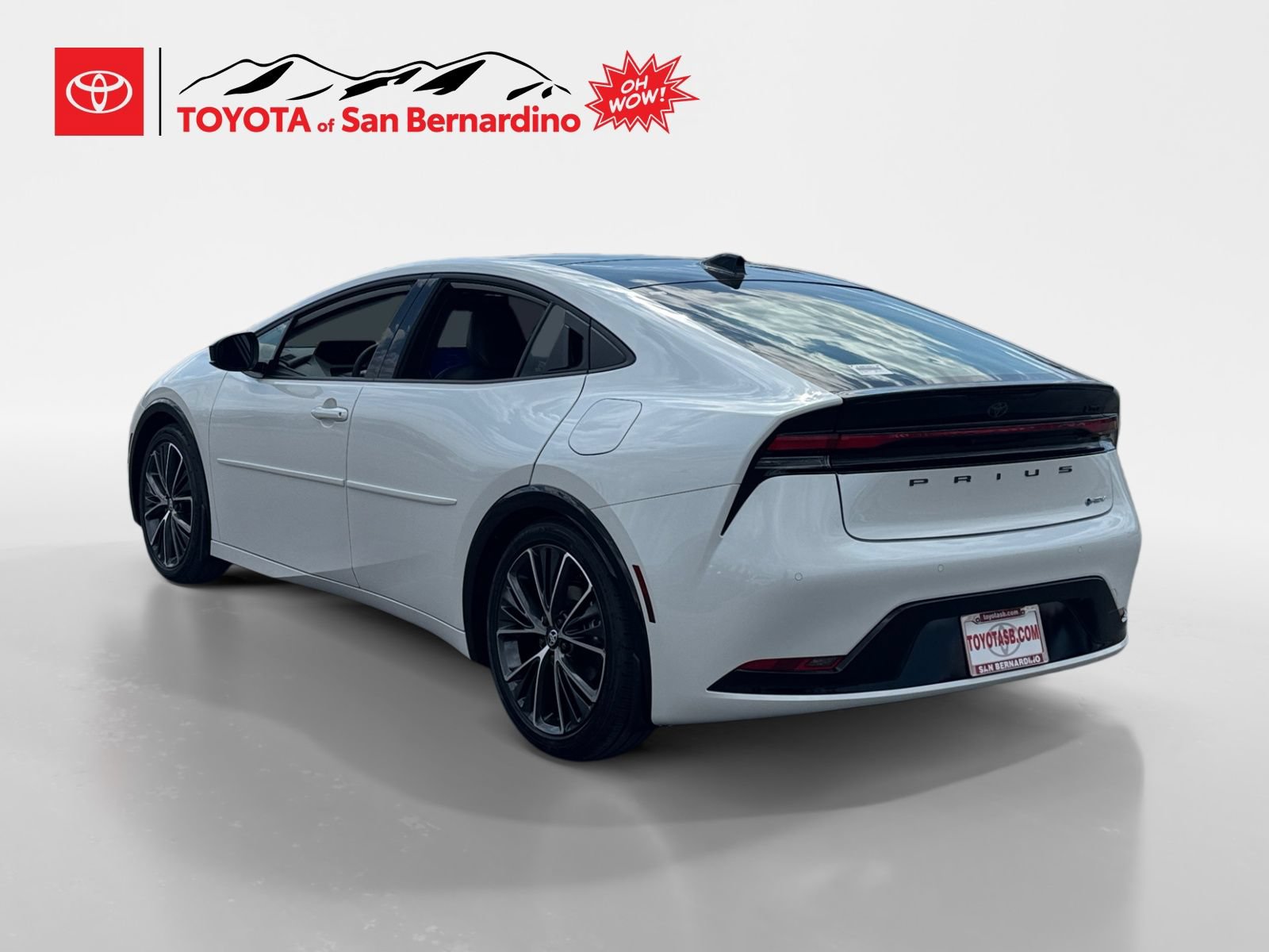 New 2027 Toyota Prius Limited FWD image 3