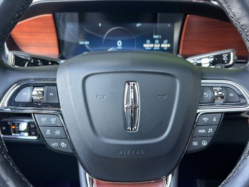 Certified 2023 Lincoln Navigator L Reserve AWD/4WD image 25