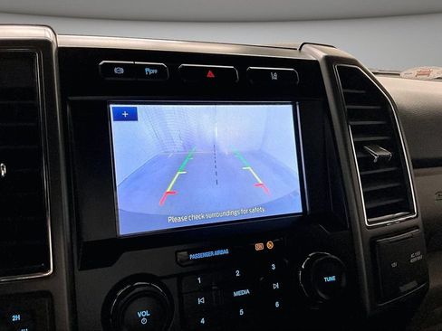Used 2020 Ford F250 XLT AWD/4WD image 15