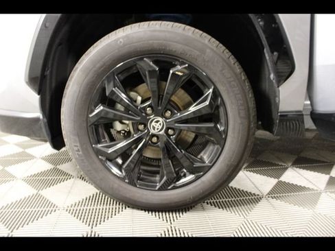 Used 2023 Toyota RAV4 XSE AWD/4WD image 29