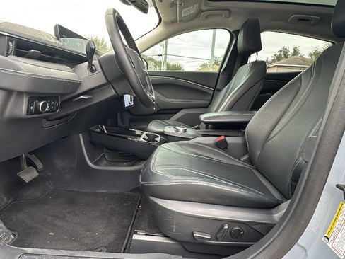 Used 2024 Ford Mustang Mach-E Premium image 9