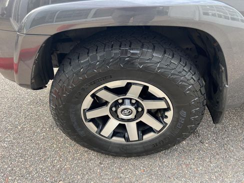 Used 2021 Toyota 4Runner TRD Off-Road AWD/4WD image 9
