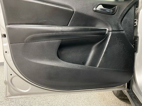 Used 2014 Dodge Journey American Value Package w/ Flexible Seating Group image 9