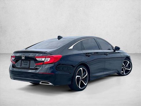 Used 2019 Honda Accord Sport image 2