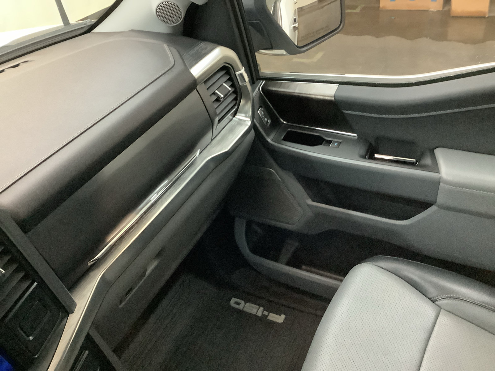 Used 2023 Ford F150 Lariat w/ Equipment Group 502A High AWD/4WD image 21
