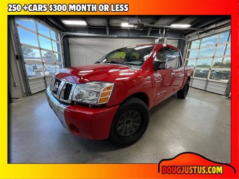 Used 2006 Nissan Titan SE RWD image 1